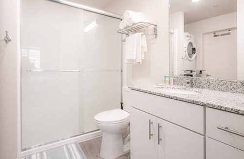 Clegg Apartment | Viagem|Welcoming 1BR with Gym+Sunny Area+Parking