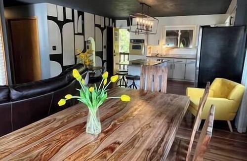 Spirit Lake House | Vibrant Forest Retreat | Game Room, Spa, Fire Pit - Sleeps10