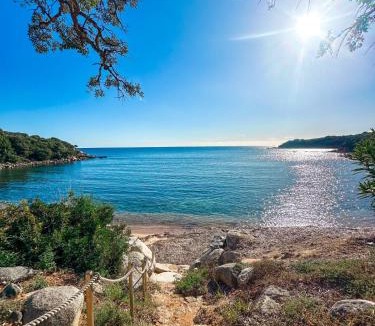 Cirendinu Villa | Villa Clementina Di Punta d'Arasu