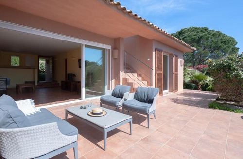 Cirendinu Villa | Villa Capicciola N 23