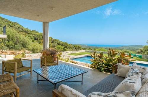 Sainte-Lucie-de-Porto-Vecchio House | Villa with swimming pool and breathtaking views of Villata beach!