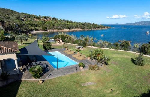 Verghia Villa | Villa Aigue Marine - Front de mer