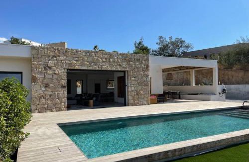 Pietrosella Villa | Villa Alandra