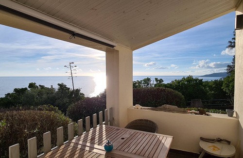 Sari-Solenzara Villa | Villa Arbousier, 180° sea view, large terrace, 8 people