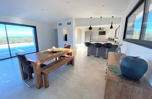 Cirendinu Villa | Villa Casa Torra, 8 pers, sea view, swimming pool 2.5 km from Cabanon Bleu beach