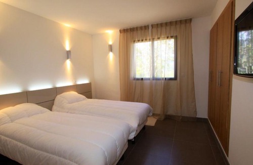 Cala Rossa Villa | Villa de 3 chambres avec vue sur la mer piscine privee et jardin clos a Lecci