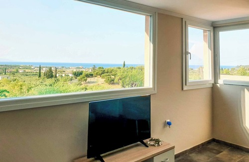 Katastari Villa | Villa de la Vita - Two Bedroom Villa, Sleeps 4