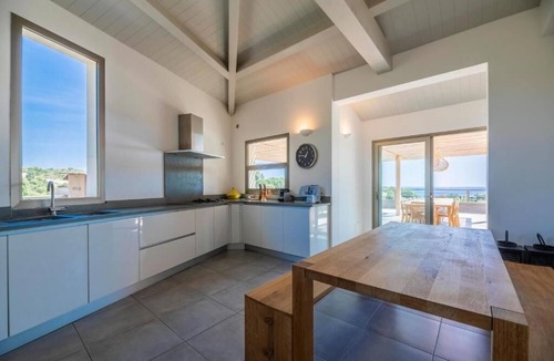 Santa Giulia House | Villa de Prestige Dans un Domaine Privé au sud de Porto Vecchio