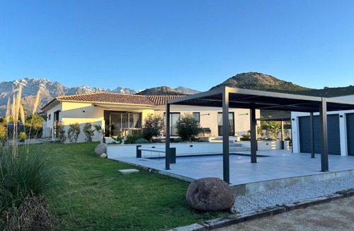 Calenzana Villa | Villa DIMA - piscine chauffée climatisation barbecue pétanque