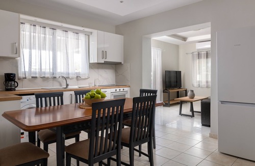 Kremasti Apartment | Villa Divina Luxury Suites