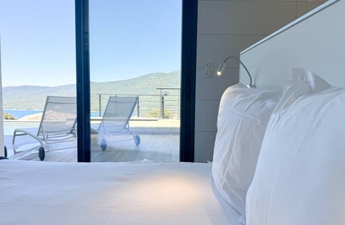 Viggianello Apartment | Villa Elora sea view and swimming pool