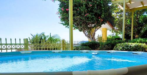 Kropia House | Villa "Eva" - Entire Beachwalk Holiday Home - 4 Seasons & Longer Stays