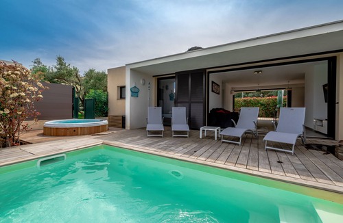 L'Ile-Rousse Villa | Villa ideal for family and friends - Private pool and spa - 5 min from the beach