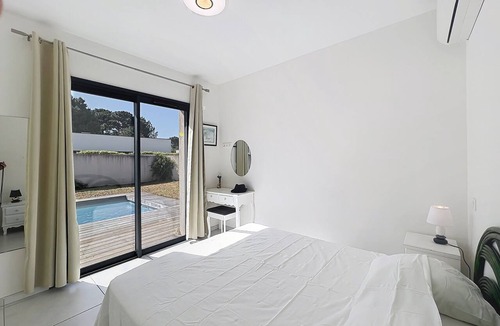 Cala Rossa House | Villa in Cala Rossa with Private Pool and Beach Within Walking Distance