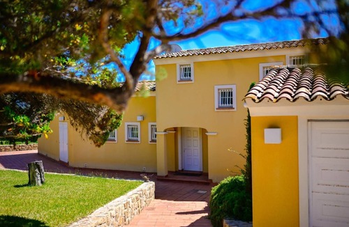 Isolella House | VILLA ISOLELLA-4 bedrooms, feet in the water Presqu'ile de L'ISOLELLA