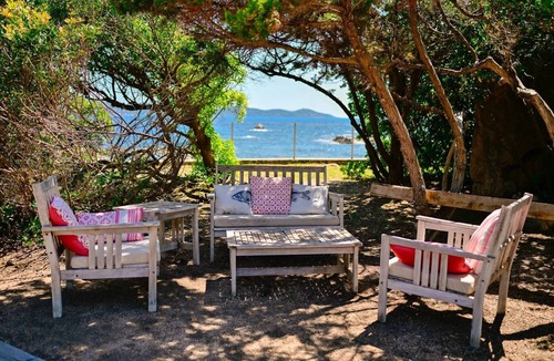 Isolella House | VILLA ISOLELLA-4 bedrooms, feet in the water Presqu'ile de L'ISOLELLA