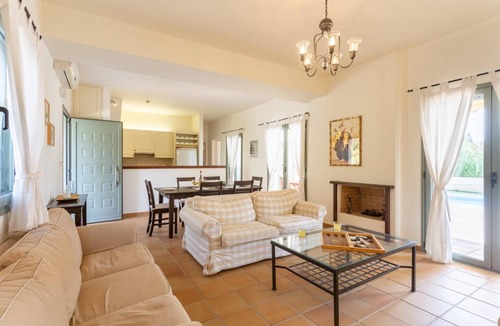 Mousata Villa | Villa Katerina - Three Bedroom Villa, Sleeps 6