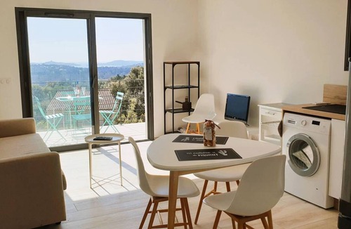 Pinarellu House | Villa L'Arbousier. 4 pers, piscine chauffée, 3 min plage en voiture