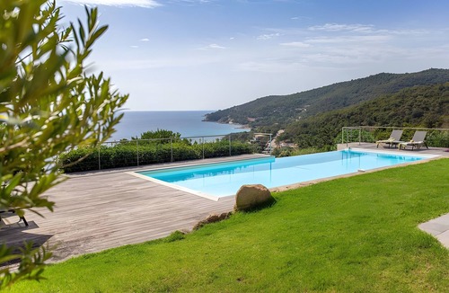 Conca Villa | Villa "Les Hauts de Figha" with Sea View, Wi-Fi, and Air Conditioning