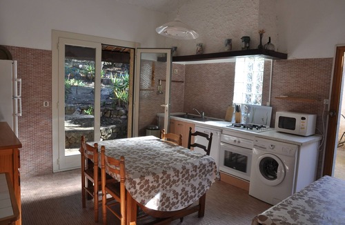 Lumio Apartment | Villa Les Lauriers Malacucina