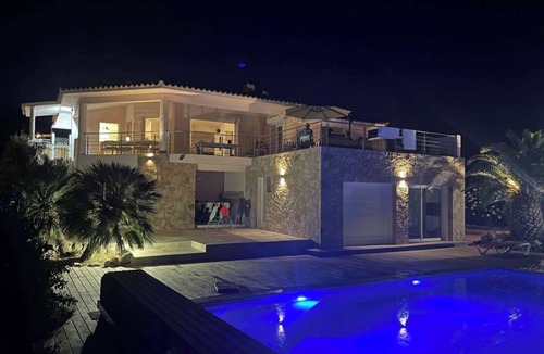 Cirendinu Villa | VILLA LORINADU PANORAMIC SEA VIEW 800M CABANON BLEU