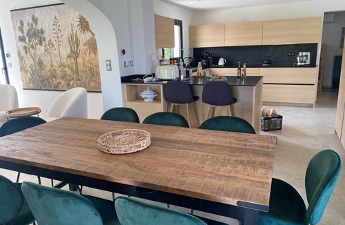 Porticcio House | VILLA LUNA- 5 bedrooms, right on the water, beach access on foot