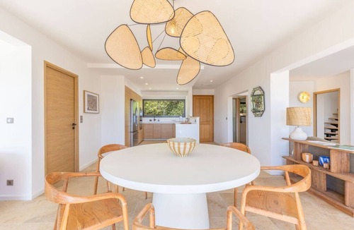 Pietrosella House | VILLA MAGUY – 3 Bedrooms, Swimming Pool, Quiet and Secluded Location