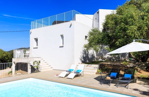 Marine de Davia Villa | Villa Mare - Four Bedroom Villa, Sleeps 8