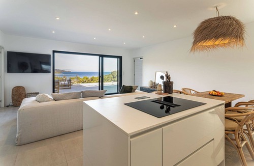 Favone Villa | Villa Margaux, sea view, private & heated pool. Favone beach 5 minutes' walk