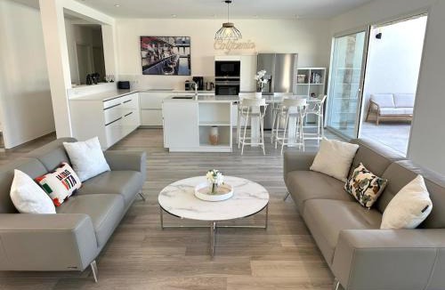 Calvi Villa | Villa neuve avec piscine 3 chambres 140 m2