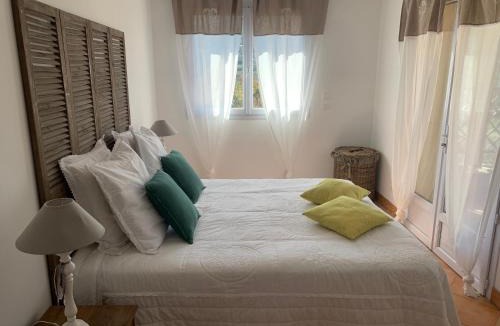 Tizzano Apartment | Villa Pampasgiolu