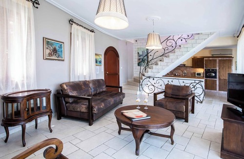 Nidri Villa | Villa Rachi - Four Bedroom Villa, Sleeps 8