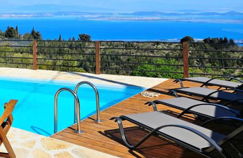 Lazarata Villa | Villa Rouga