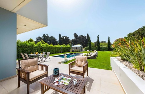 Ialyssos Villa | Villa Vikelas - Four Bedroom Villa, Sleeps 8