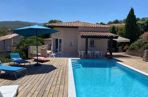 Portigliolo Apartment | Villa with Private Pool and Sea View in Coti-Chiavari