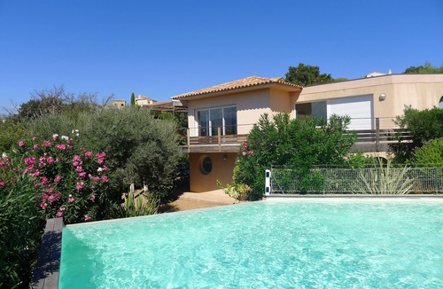 Pinarellu Villa | Villa with sea view, 4 bedrooms with en suite bathrooms, fenced-in pool