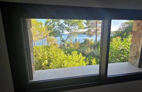 Sainte-Lucie-de-Porto-Vecchio House | VILLA, WITH SPLENDID SEA VIEWS, FEET IN THE WATER