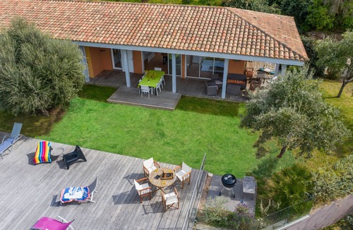 Portigliolo House | Villa with swimming pool and panoramic view of Ajaccio and the Iles Sanguinaires.