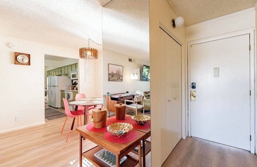 Monte Vivienda Condo | Vintage condo & views! Retro Vibe in Old Town with heated & cooled-pool & spa