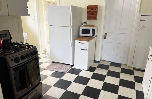 Marysvale Cottage | Vintage Cottage–Downtown–Paiute ATV Trail Road–Sleeps 6