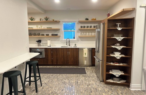 South Perry District House | Vintage Elegance, Prime Location - Perry District Gem from 1905.