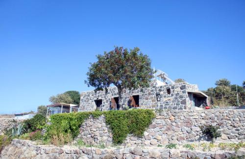 Mandraki Apartment | Volcano View Nisyros
