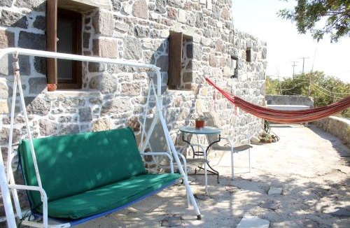 Mandraki Apartment | Volcano View Nisyros