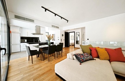 Voula Apartment | Voula Private Pool, Beach, Home cinema Apartment