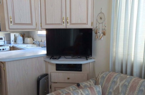 Tucson House | Voyager Park, Very Active Adult Community - 1 Bedroom, sleeps 4, Light & bright!