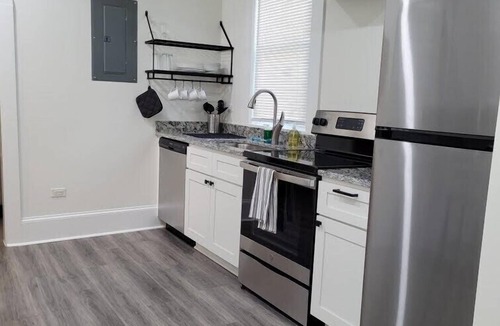 Durham Apartment | Walk to Duke Campus! 1 Bedroom in Trinity Park!