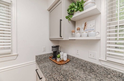 Cary House | Walk to Fenton! 3-Story Townhome