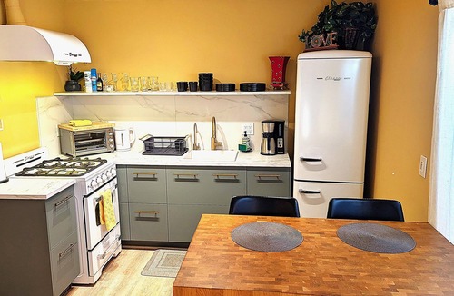 Sedona Cottage | Walk to Hiking and Biking Trails in a Quiet Neighborhood