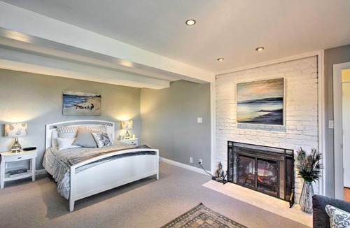 Point Richmond Apartment | Walk to Keller Beach: Waterfront Studio w/Hot Tub