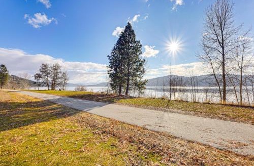 Harrison House | Walk to Marina: Harrison Cabin w/Lake View!